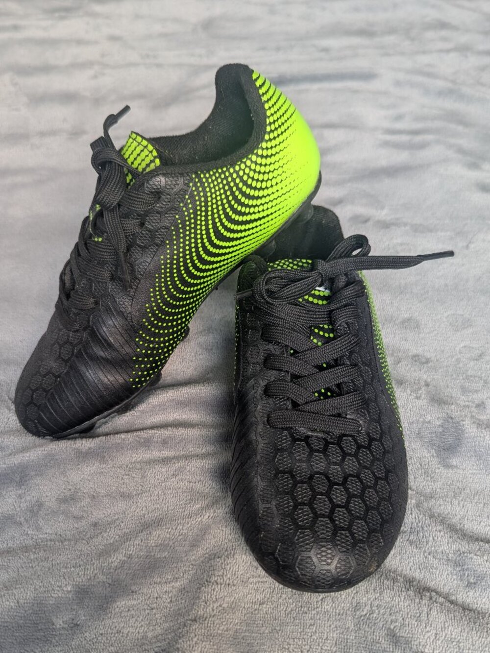 Kids Soccer Shoes